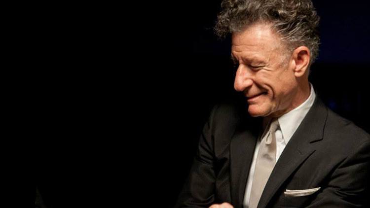 Lyle Lovett