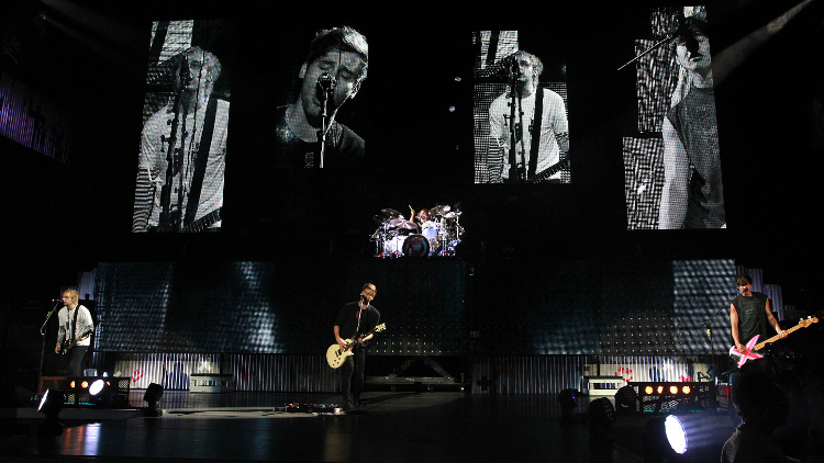 5 Seconds of Summer plays Nikon at Jones Beach Theater on Tuesday, Sept. 1, 2015 (Photo by Kevin Kane/Long Island Press).