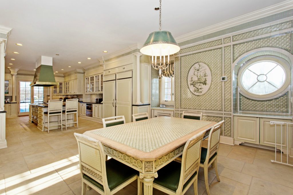 Haut Bois breakfast room