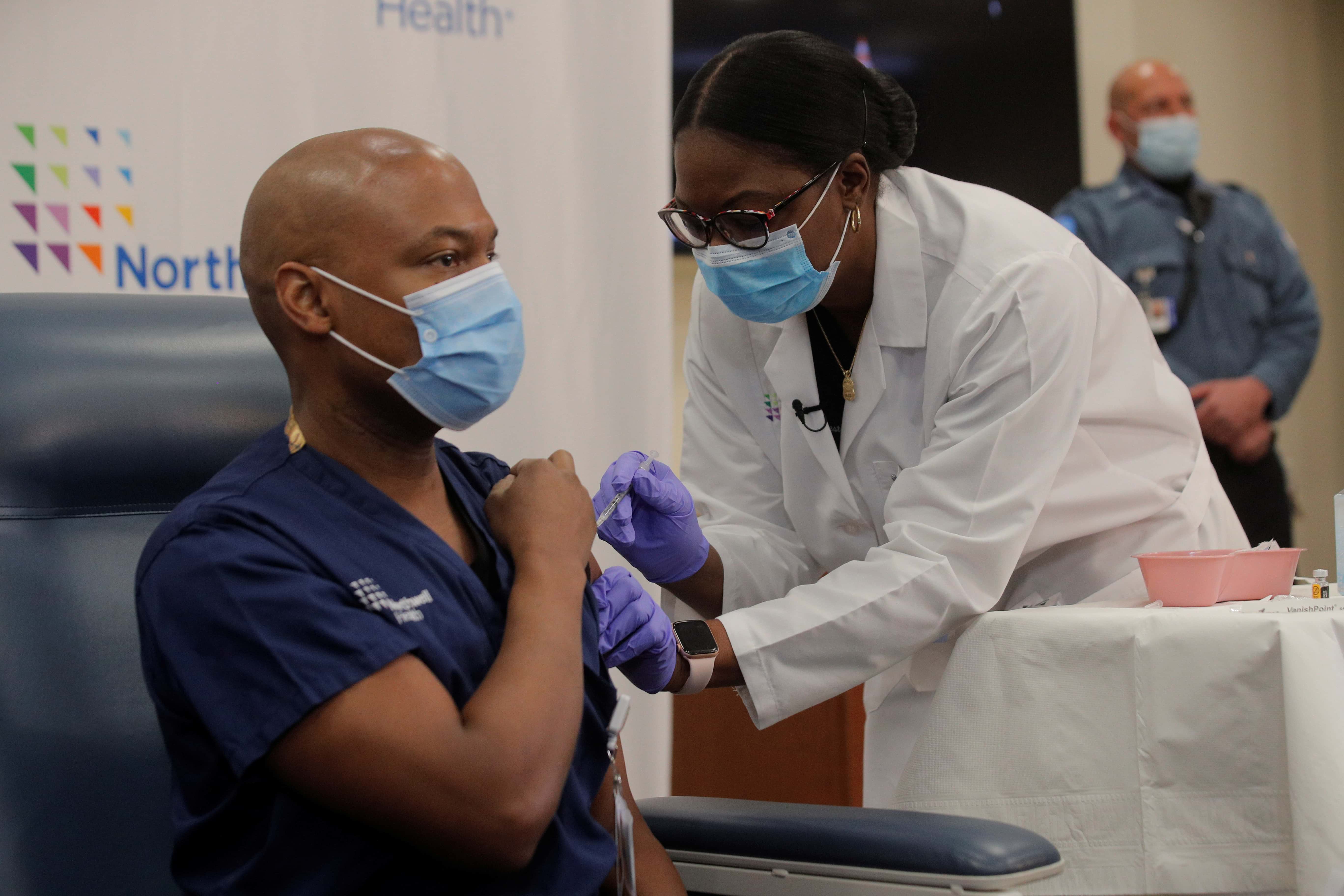 2020 12 14T154553Z 1575427943 RC23NK9KMQBS RTRMADP 3 HEALTH CORONAVIRUS VACCINES 1
