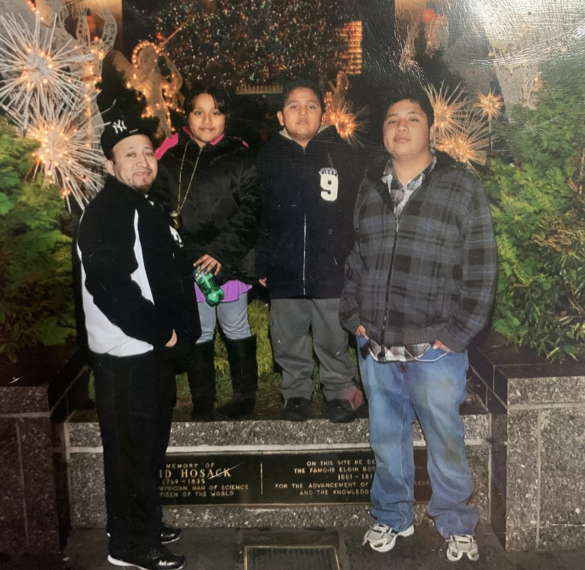 Alonso and kids rockafeller center scaled e1614192408710