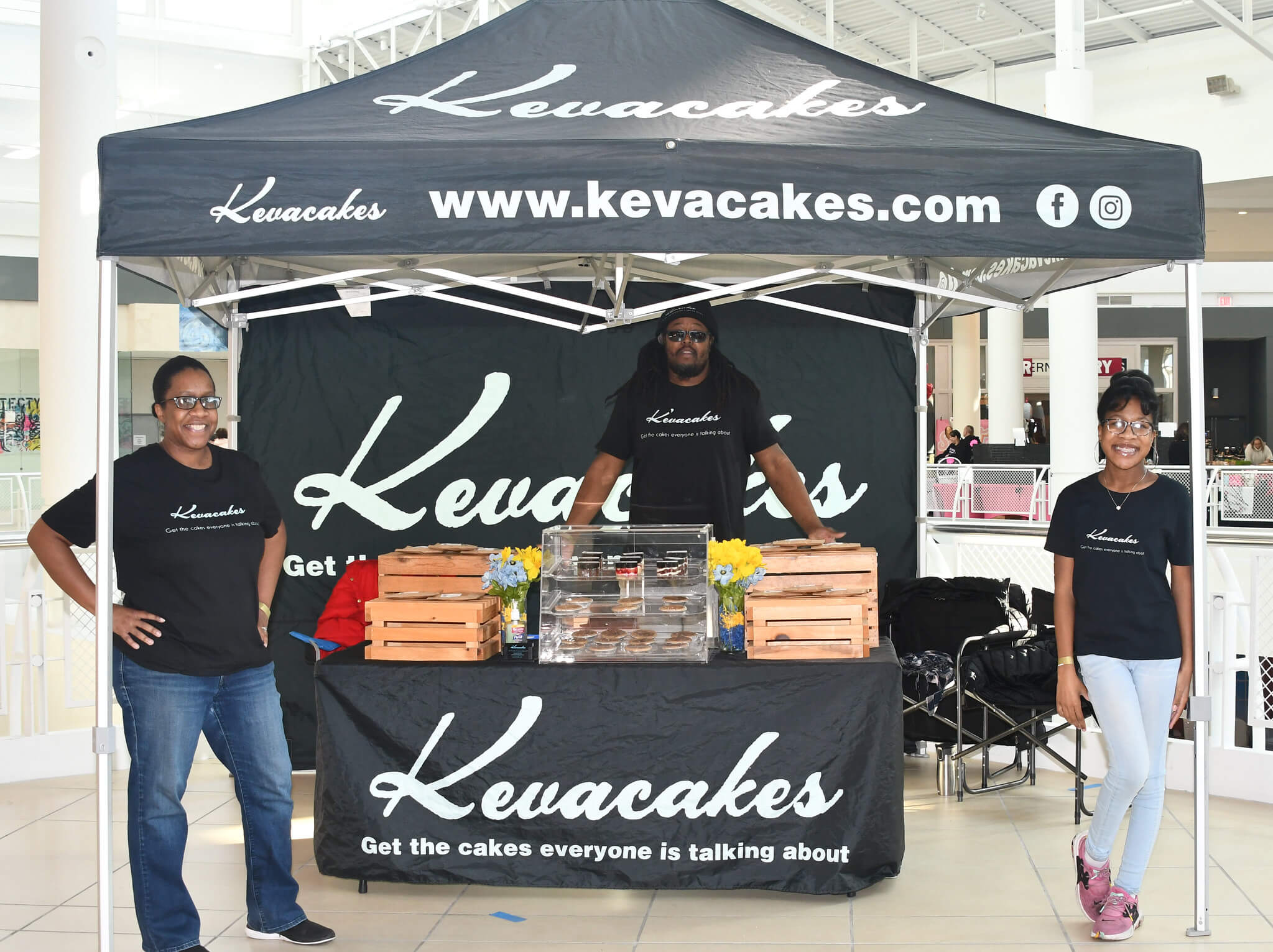 Image 9 Keva Stowe Jay Stowe Jaiden Stowe owners of Kevacakes