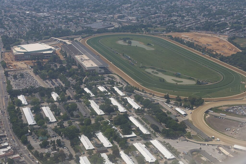 1080px-Belmont_Park_aerial_2021