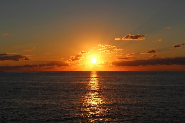 sunrise-1429258_640