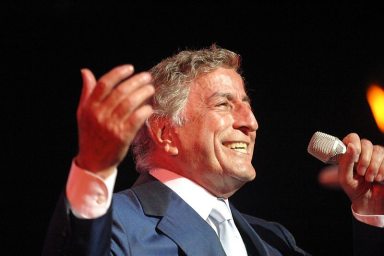 800px-Tony_Bennett_in_2003