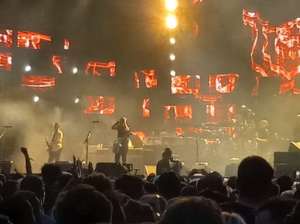 FooFighters Dave Grohl Far Shot 071724 DGdR