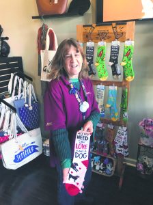 GiftShop InsidePhoto D 768x1024 1