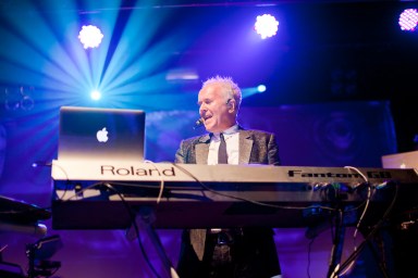 HowardJones_032015