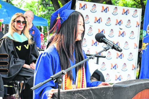 Graduation6 26MHP D e1719508457280 500x334 1