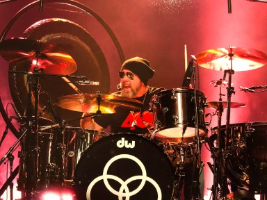 PHOTO – JB Live 1 (Frank Melfi)
