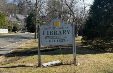 The Locust Valley Library is located at 170 Buckram Road in Locust Valley