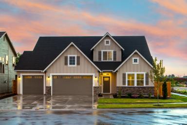 Nassau house prices rise