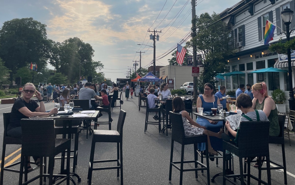 Port Promenade returned to Main Street encouraging family and community fun.