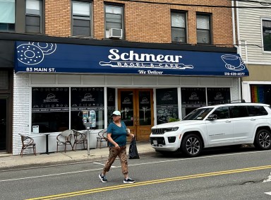 An employee at Schmear Bagel & Cafe in Port Washington told the Long Island Press that their manager Fernando Mejia had been detained by ICE agents for allegedly overstaying his visa.