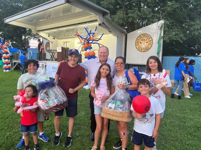 Deputy Minority Leader Drucker at the National Night Out event in 2023